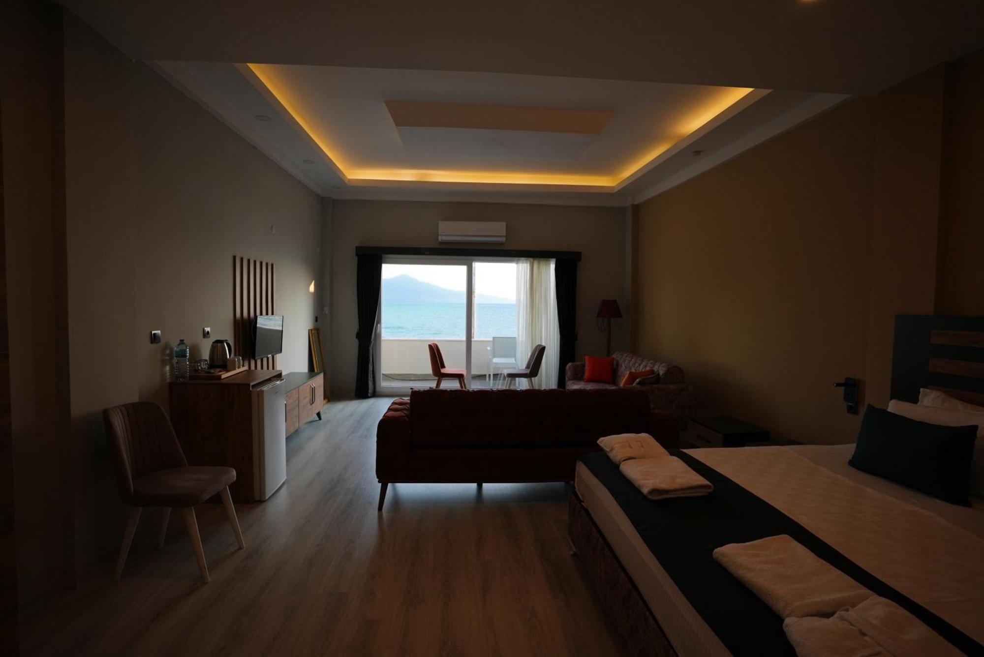 Villa Sevilla Kusadasi Exterior photo