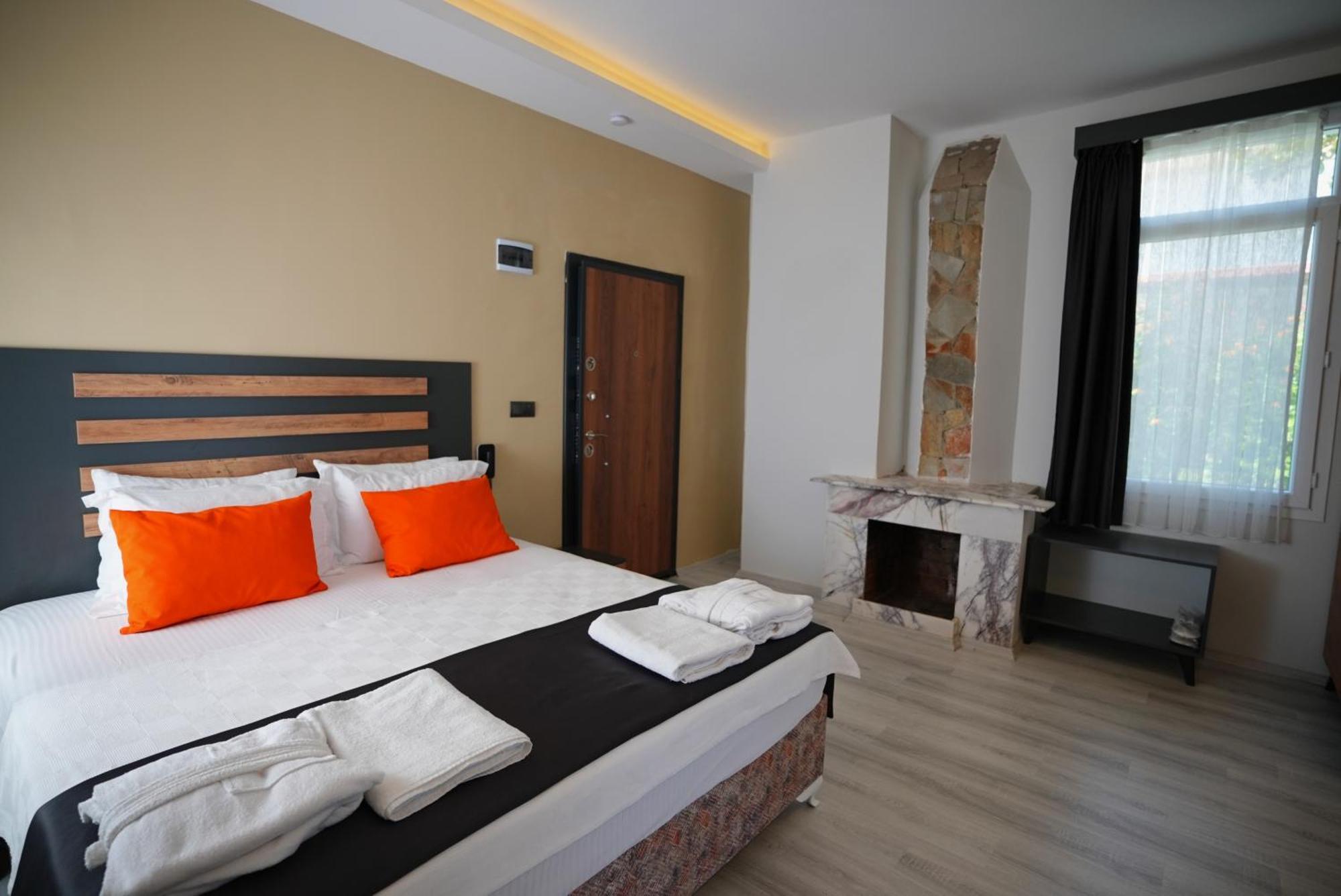 Villa Sevilla Kusadasi Exterior photo