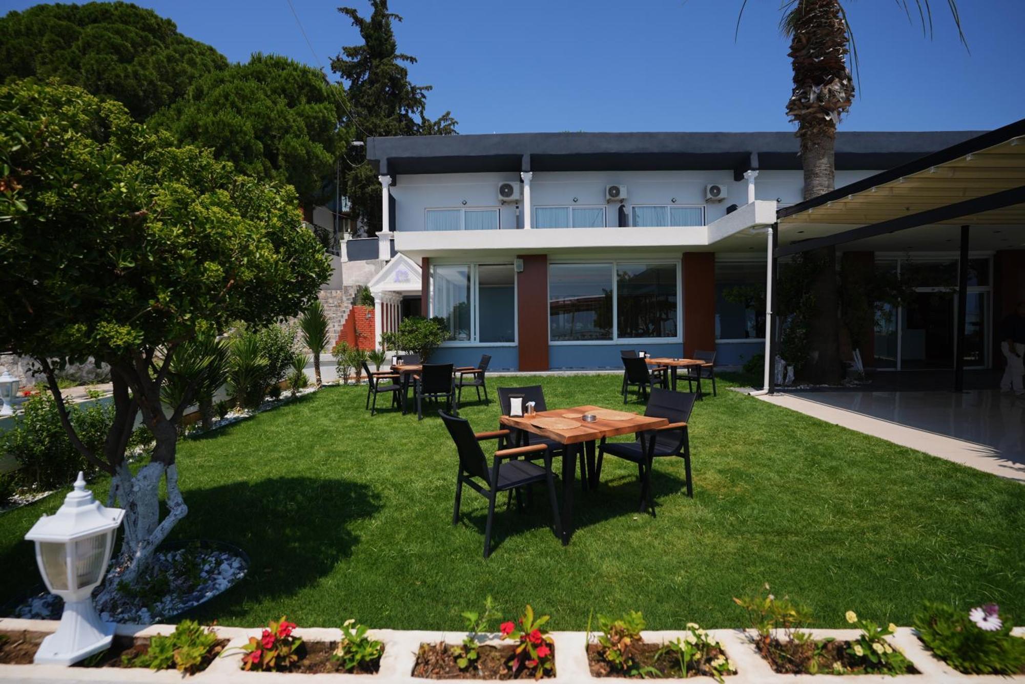 Villa Sevilla Kusadasi Exterior photo