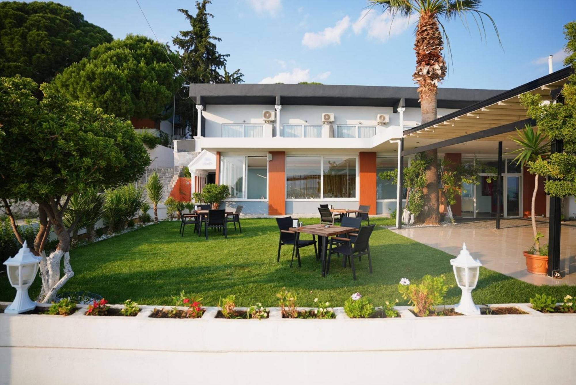 Villa Sevilla Kusadasi Exterior photo